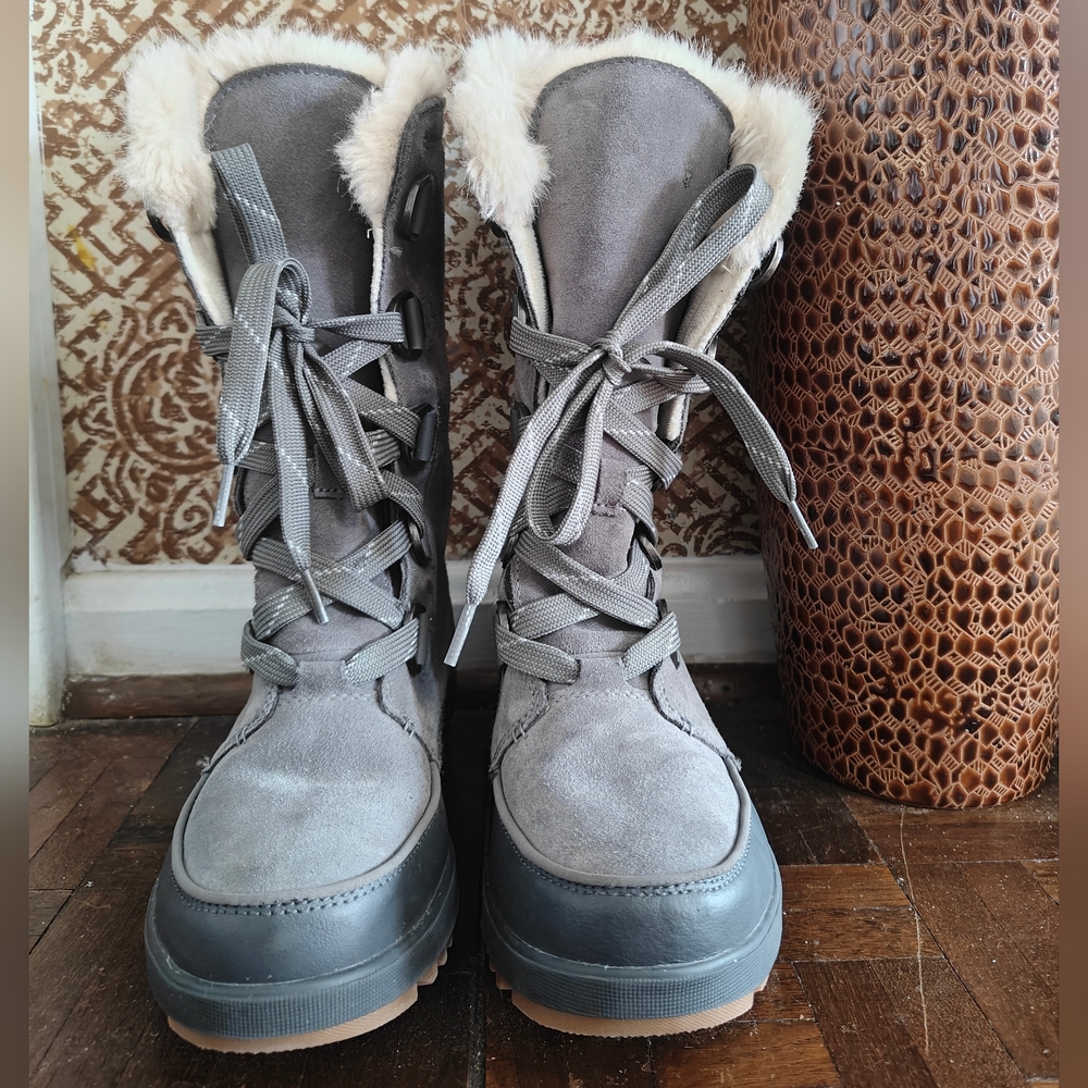 Sorel Women's Gray Lace-Up Winter Boots with Brown Sole - Picture 5 of 10